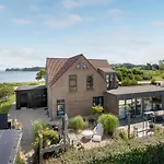 度假居 Cozy In With House Sea View *